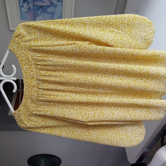 NEW Blouse Ŕeitman, - Picture 3 of 5